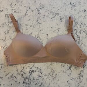 Soma Wireless Smooth Nude/Taupe Everyday Bra